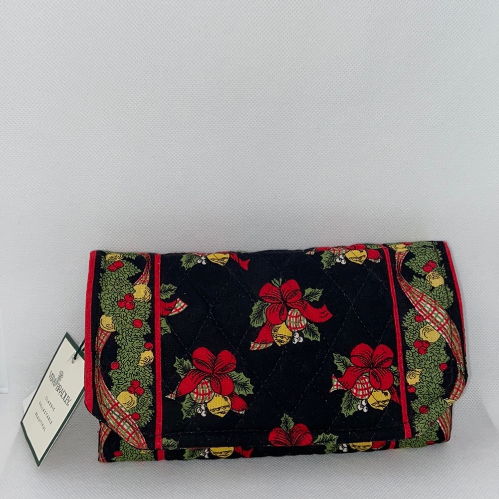Vera Bradley Quilted Cross Body Purse Wallet Hens N Holly Christmas Print